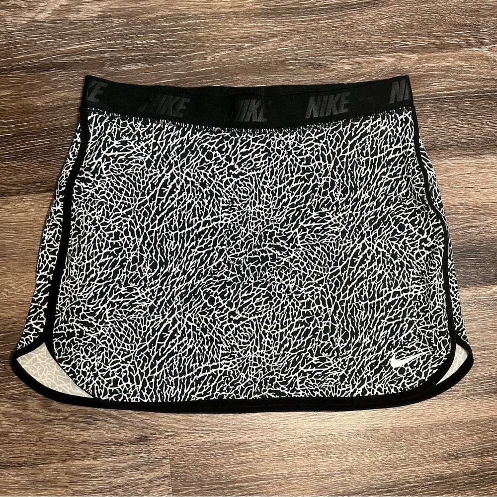 Nike Golf Black and White Skirt - Picture 1 of 6